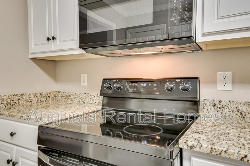 4866 Orchard Hill Drive property image