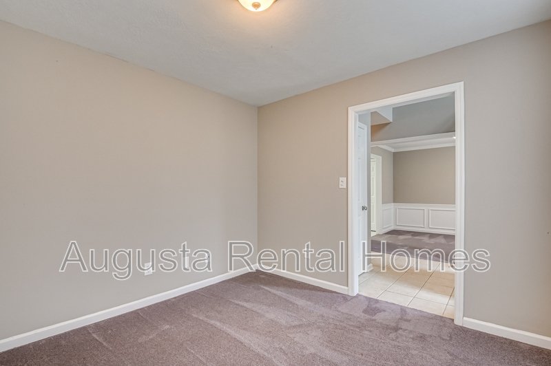 4866 Orchard Hill Drive property image