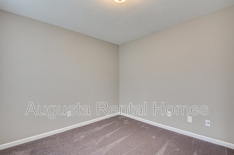 4866 Orchard Hill Drive property image