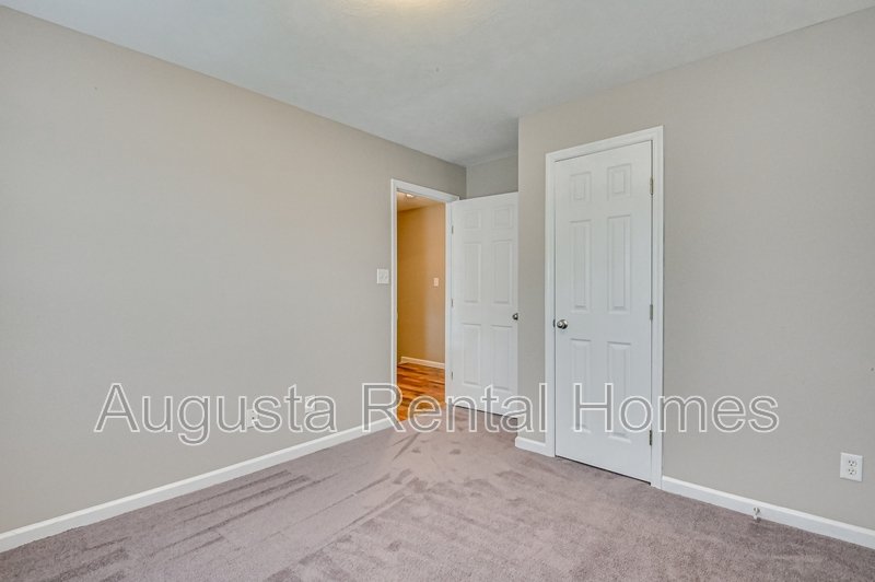 4866 Orchard Hill Drive property image