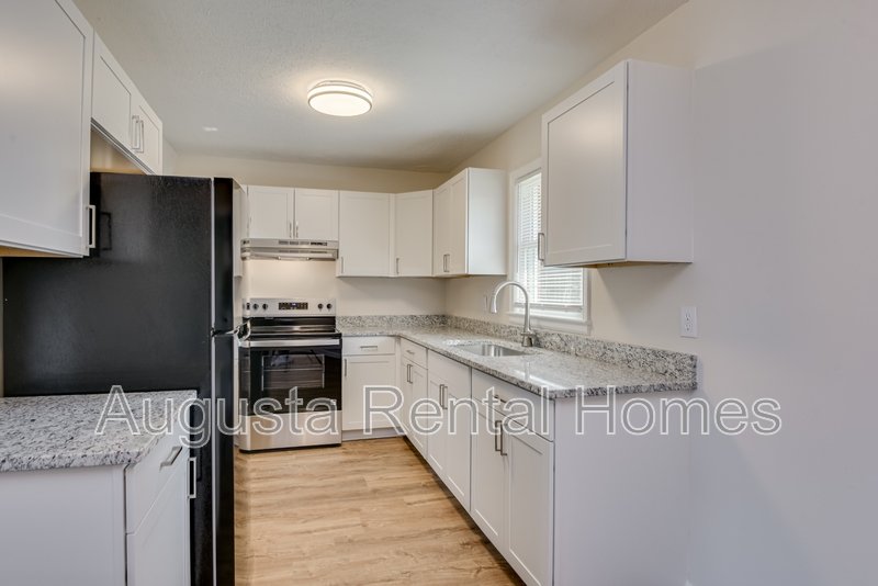 2000 Coleman Court property image