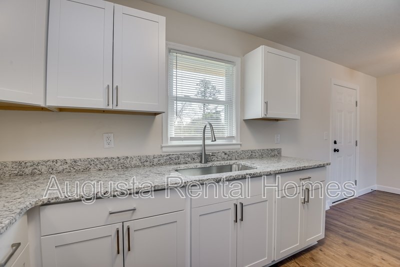 2000 Coleman Court property image