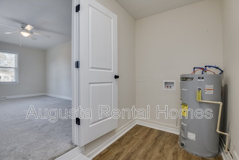 2000 Coleman Court property image