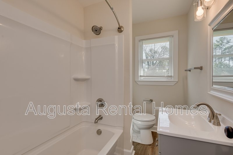 2000 Coleman Court property image