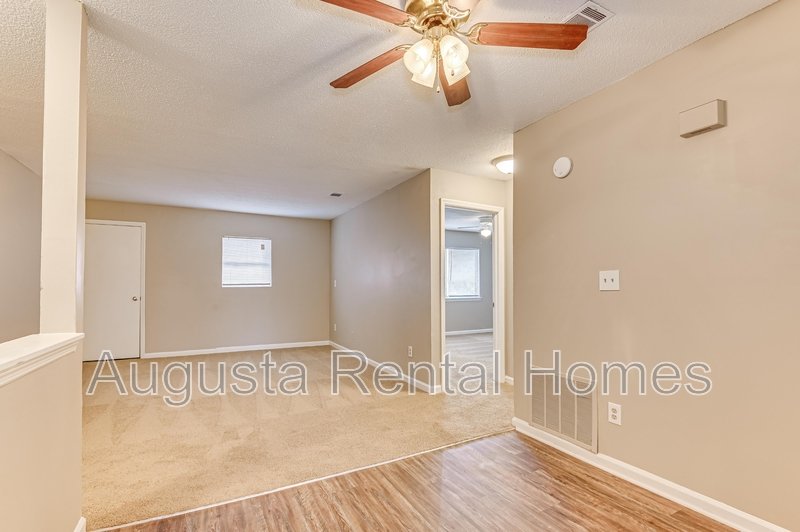 2808D Thomas Lane property image