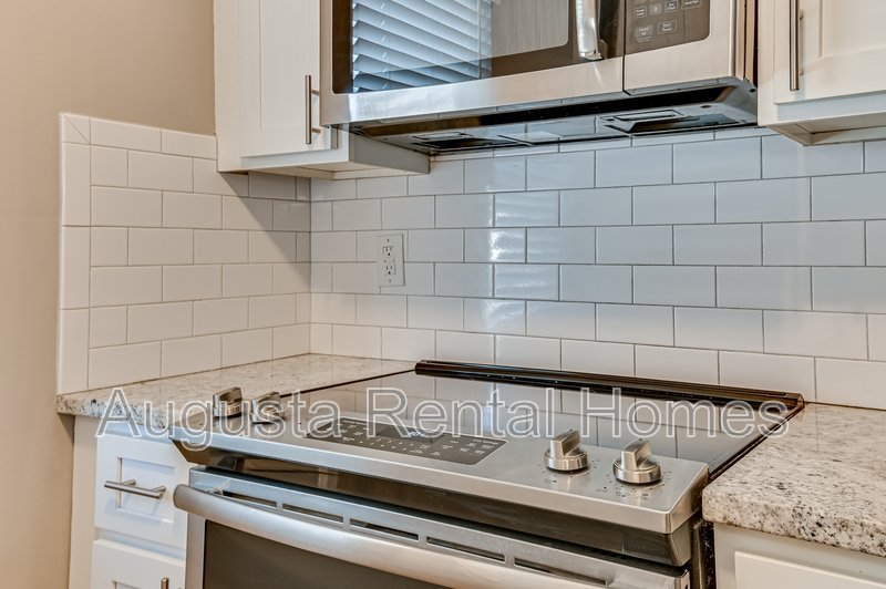 1402 Johns Road - A property image