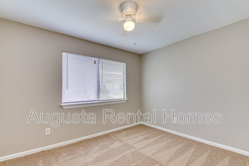 2818C Thomas Lane property image