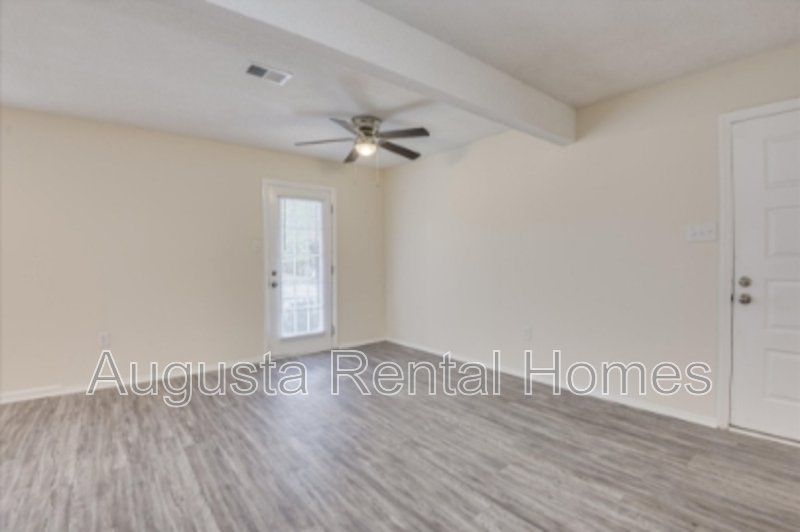 2571 1/2 Tobacco Road - C property image