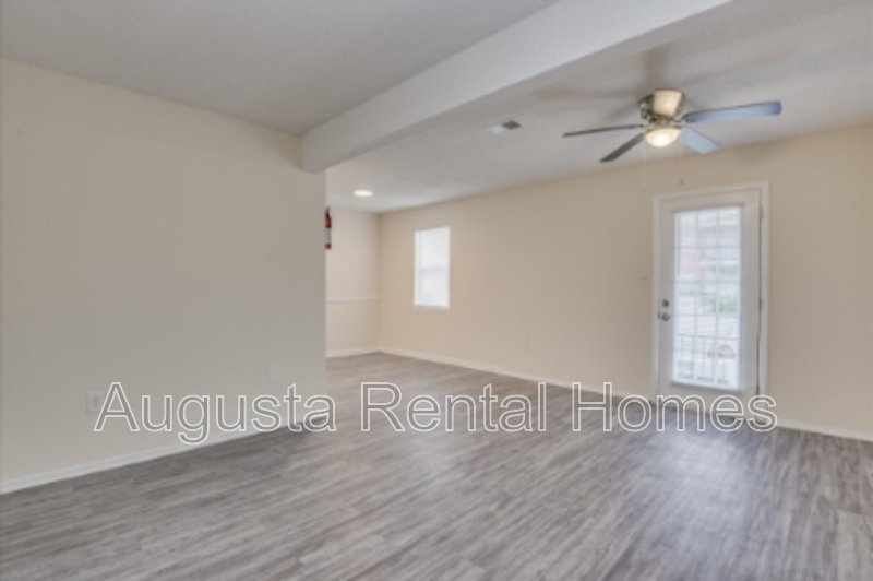 2571 1/2 Tobacco Road - C property image