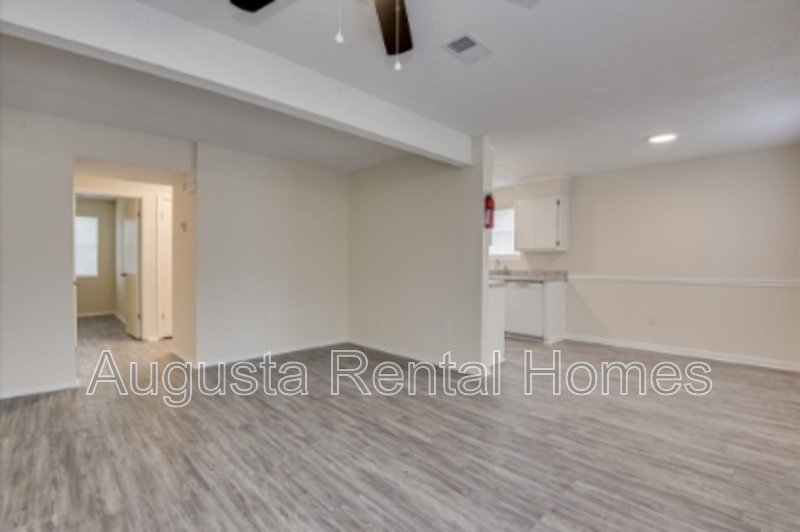 2571 1/2 Tobacco Road - C property image