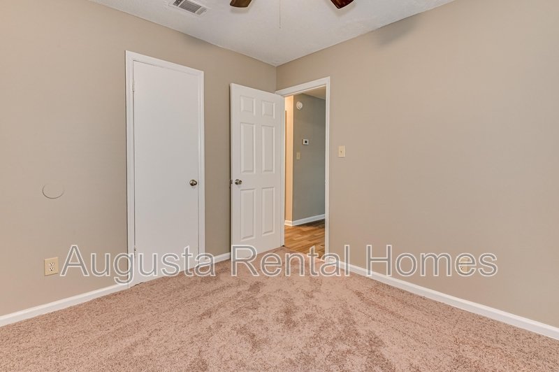 1638G Cleveland Street property image