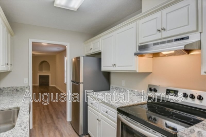 102 Kelly Drive property image