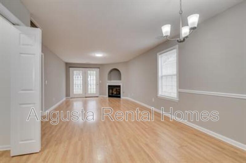 102 Kelly Drive property image