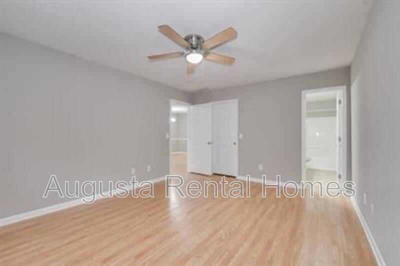 102 Kelly Drive property image