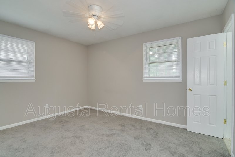 3327 Westcliffe Court property image