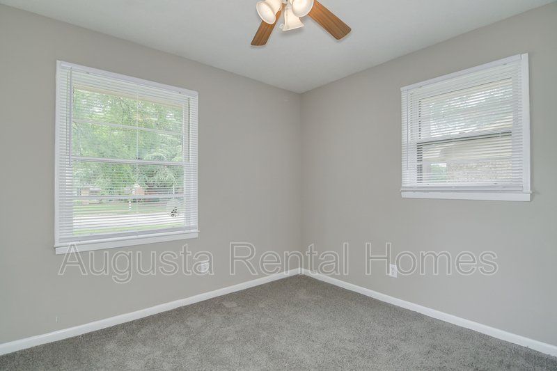 3327 Westcliffe Court property image