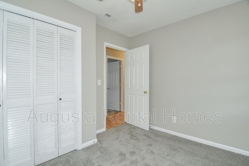 3327 Westcliffe Court property image