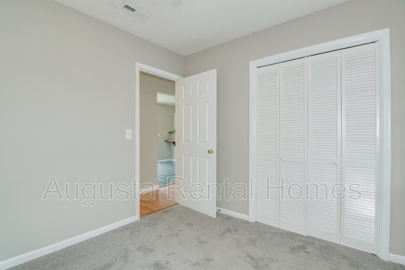 3327 Westcliffe Court property image