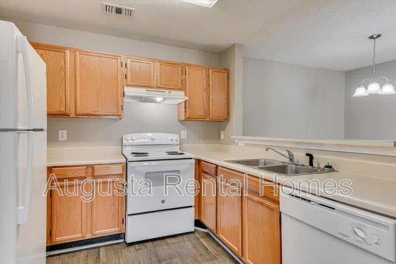 320 Peachtree Street - 320-1 property image