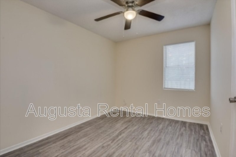 2573 1/2 Tobacco Road - D property image