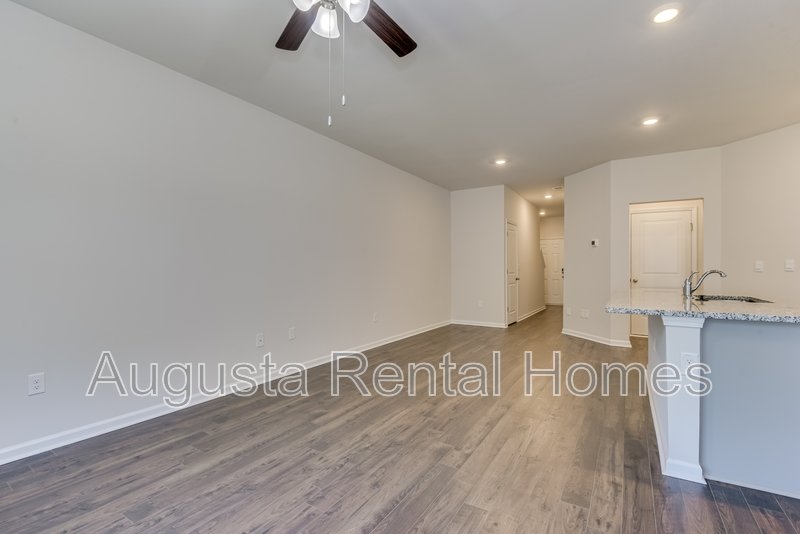 818 Quaint Parish Circle property image