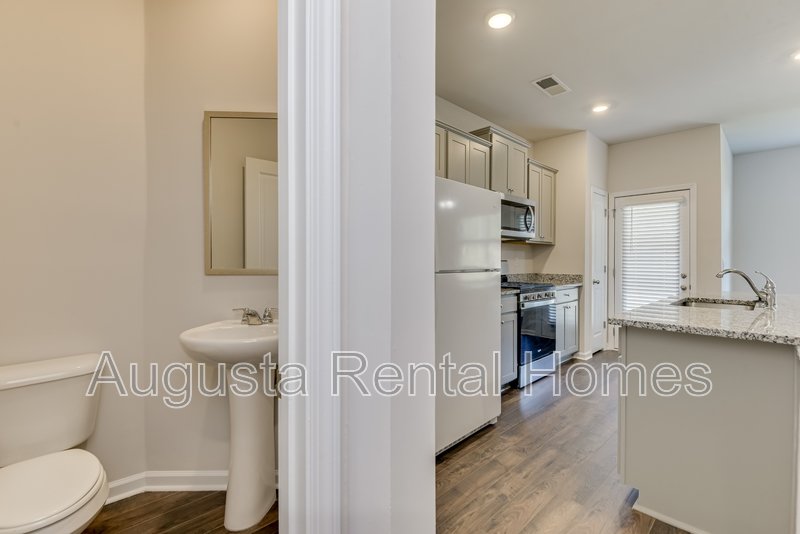 818 Quaint Parish Circle property image