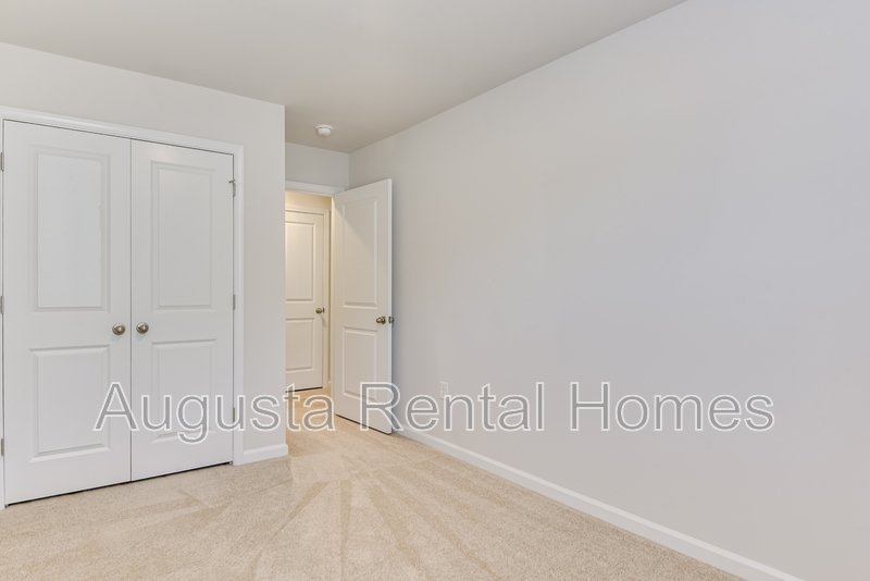 818 Quaint Parish Circle property image