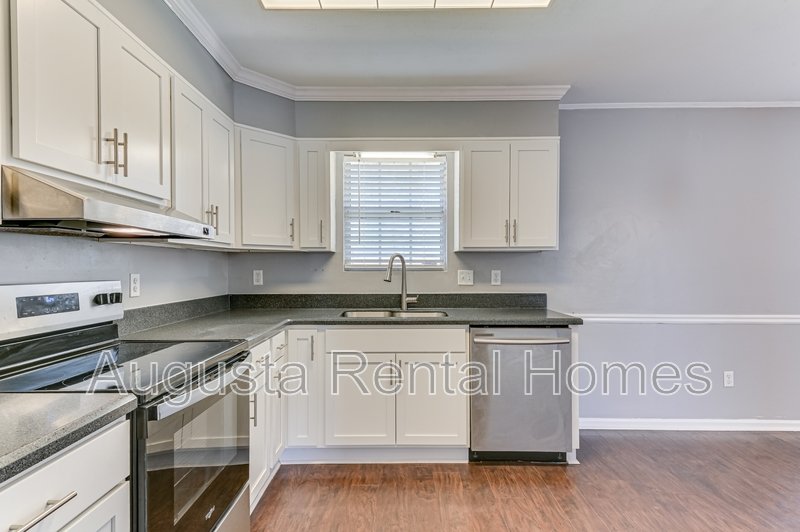 259 Hillwood Court property image