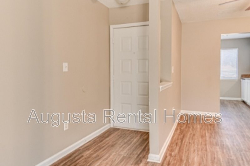 2822A Thomas Lane property image