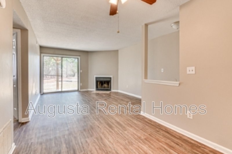 2822A Thomas Lane property image