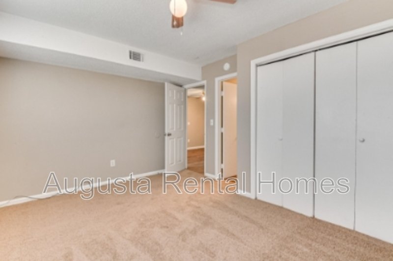 2822A Thomas Lane property image