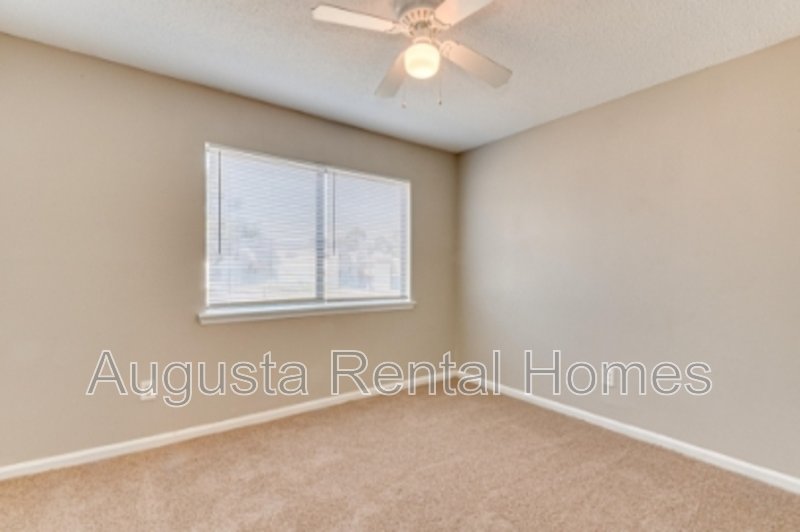 2822A Thomas Lane property image