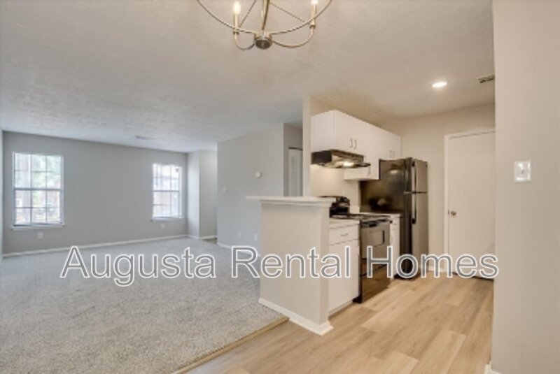 2515 Center West Parkway - 10N property image