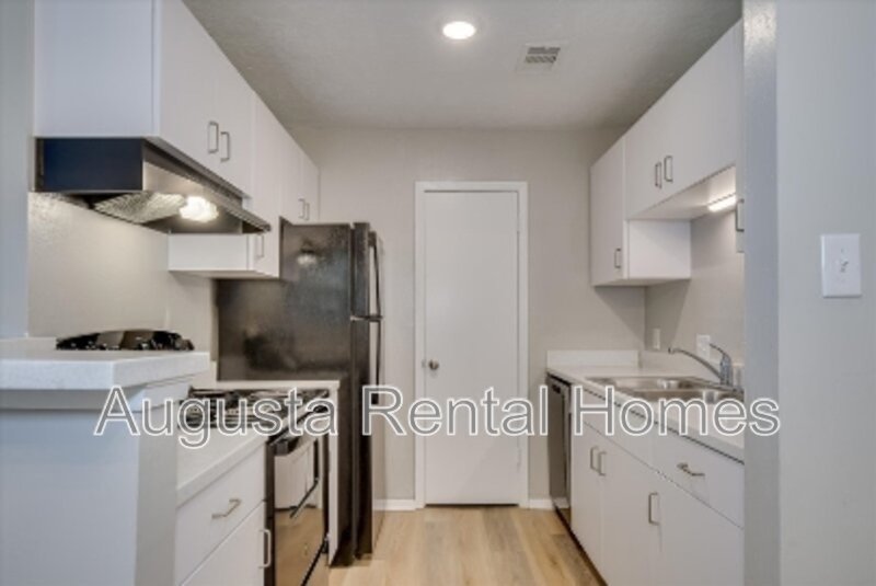 2515 Center West Parkway - 10N property image