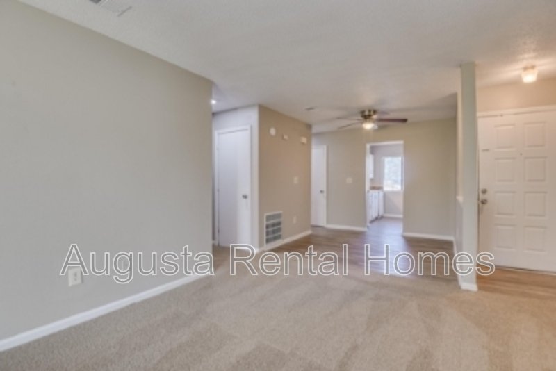 2820A Thomas Lane property image