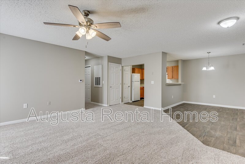 320 Peachtree Street - 325-21 property image