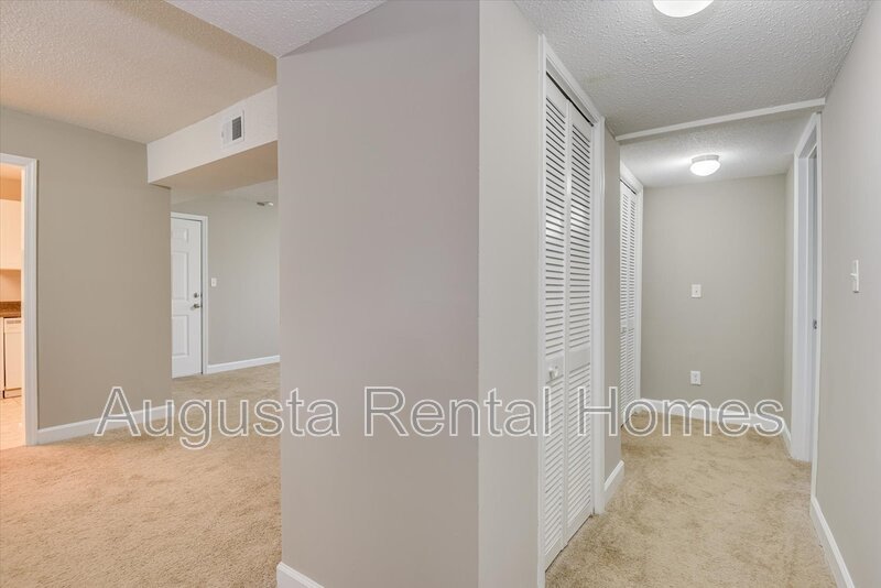 2905 Arrowhead Drive - D3 property image