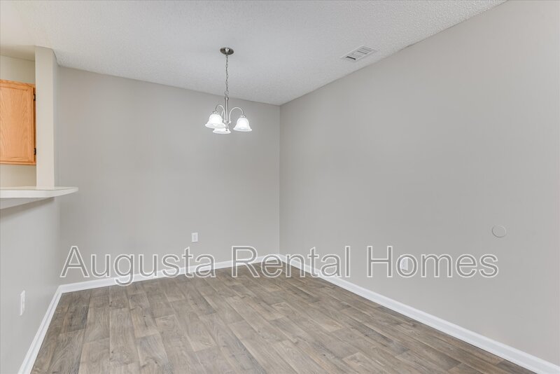 320 Peachtree Street - 325-21 property image