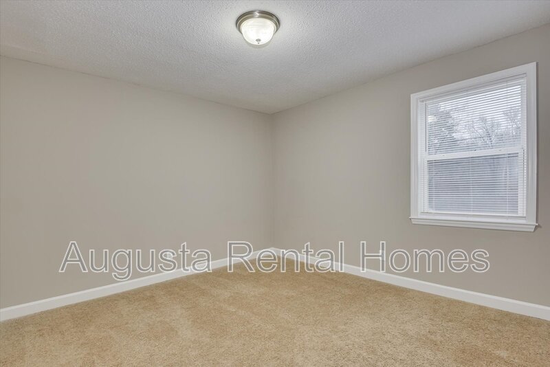 2905 Arrowhead Drive - D3 property image