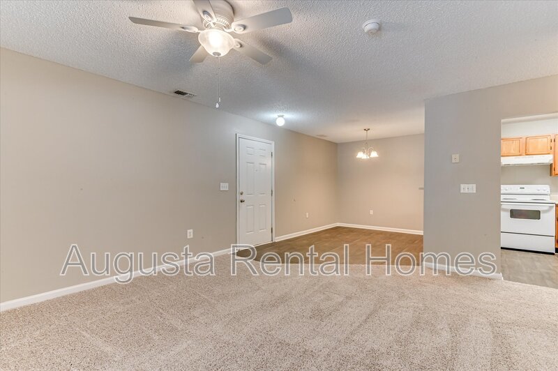 320 Peachtree Street - 325-4 property image