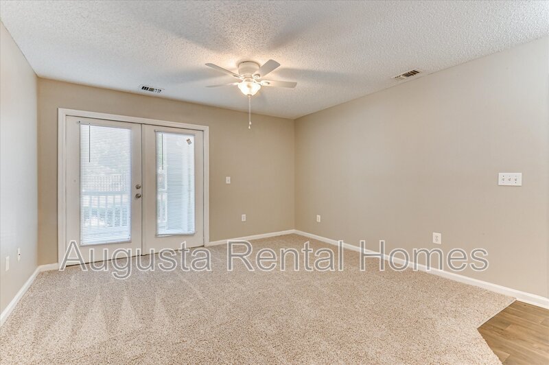 320 Peachtree Street - 325-4 property image
