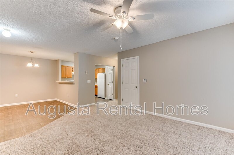 320 Peachtree Street - 325-4 property image