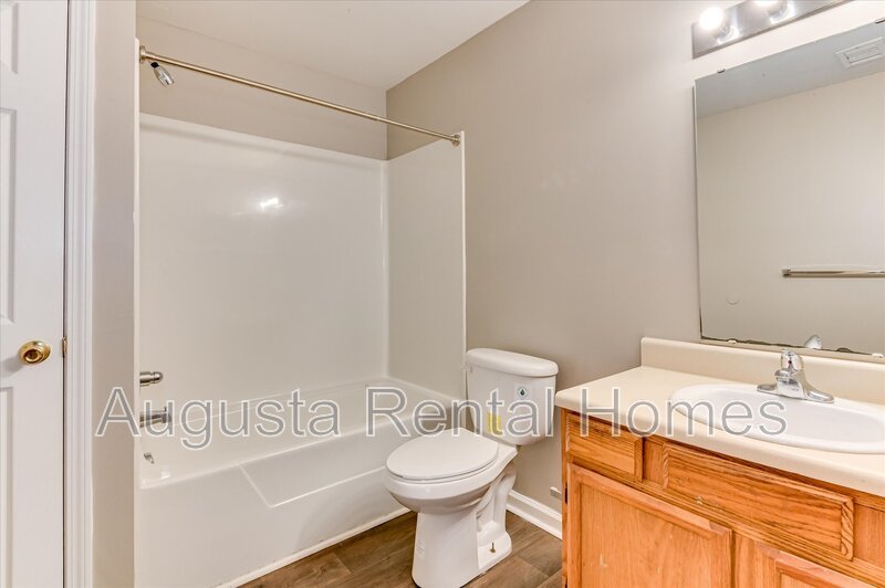 320 Peachtree Street - 325-4 property image