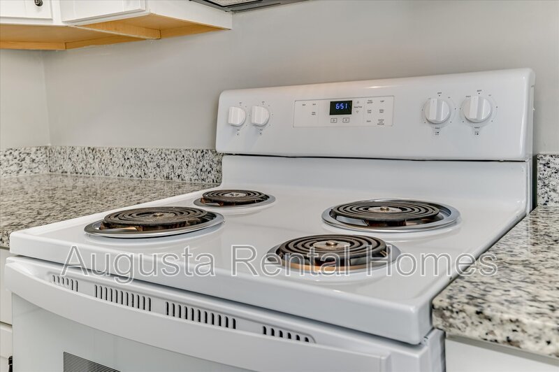 2128 Roosevelt Drive property image