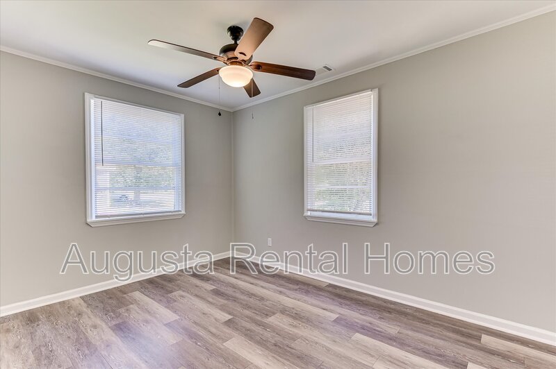 2128 Roosevelt Drive property image