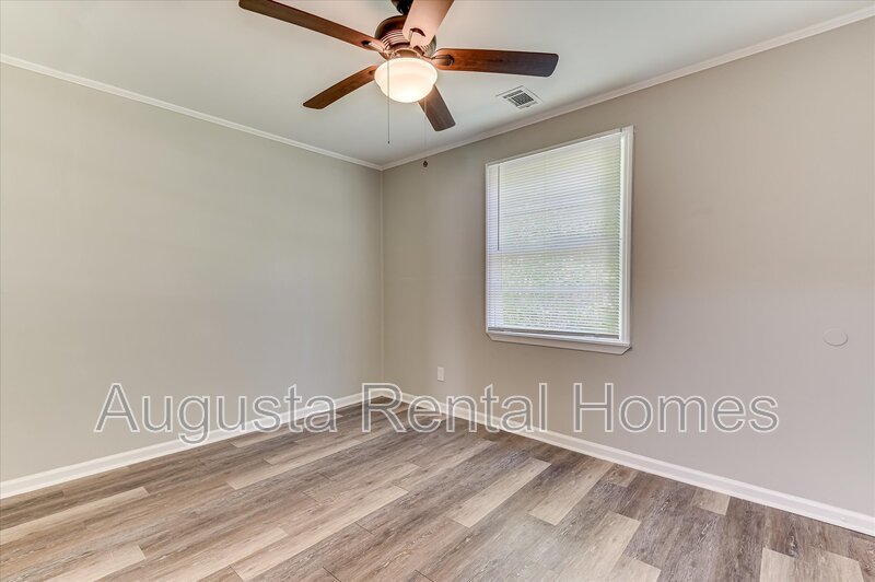 2128 Roosevelt Drive property image
