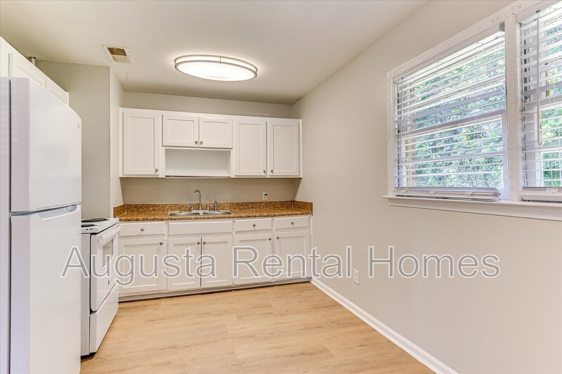 329 East View Drive property image