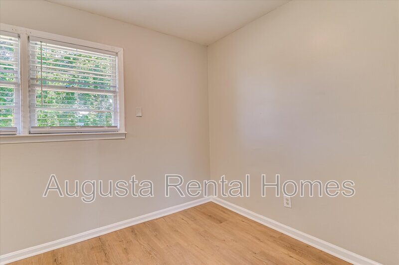 329 East View Drive property image