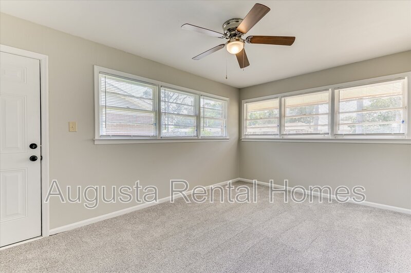 329 East View Drive property image