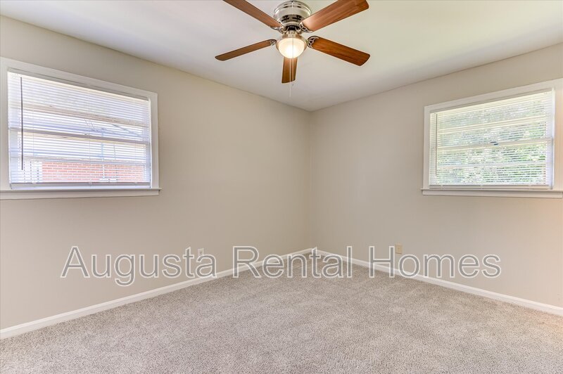 329 East View Drive property image